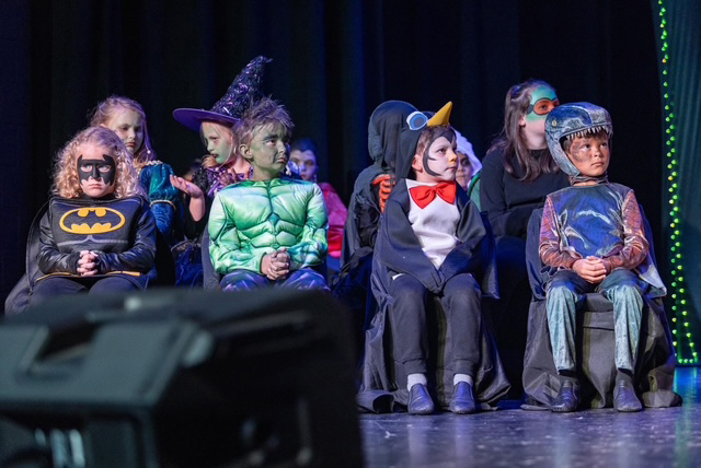 images/classes/theatre2.jpg#joomlaImage://local-images/classes/theatre2.jpg?width=640&height=428